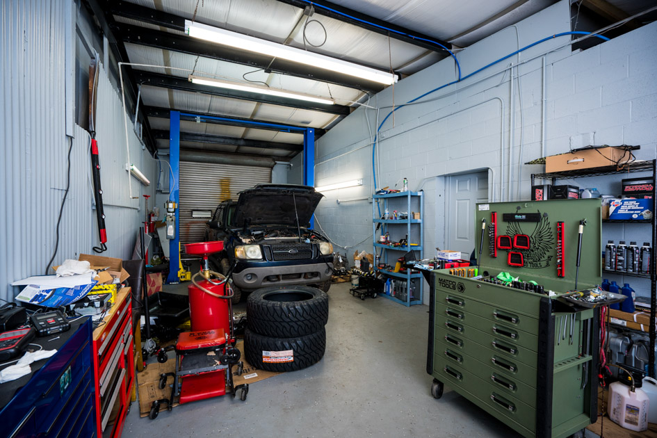 Why Choose CarsCatch Service for Your Auto Repairs?